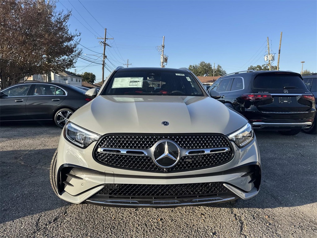 2026 Mercedes Benz GLC 300 4MATIC photo 2