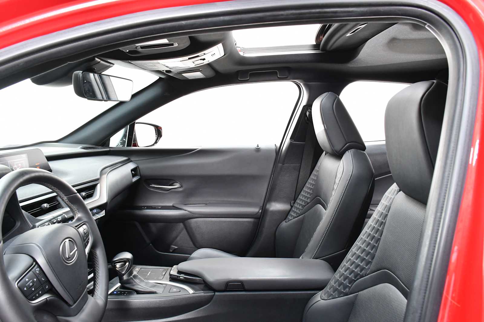 2022 Lexus UX 200 photo 10