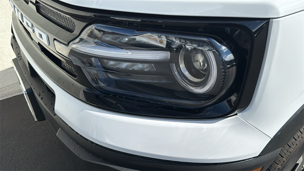 2024 Ford Bronco Sport Outer Banks photo 6