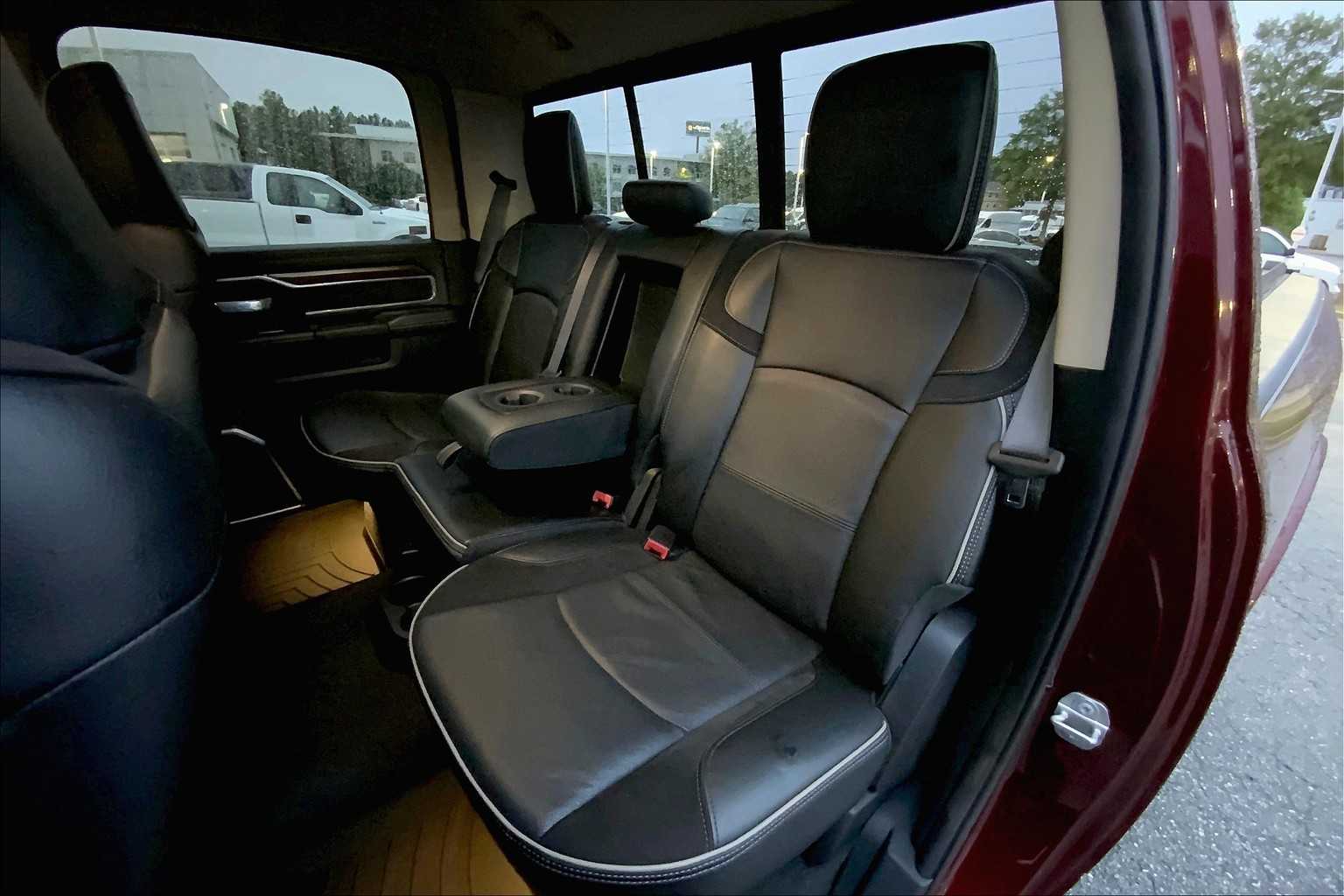 2022 Ram 2500 Laramie photo 17