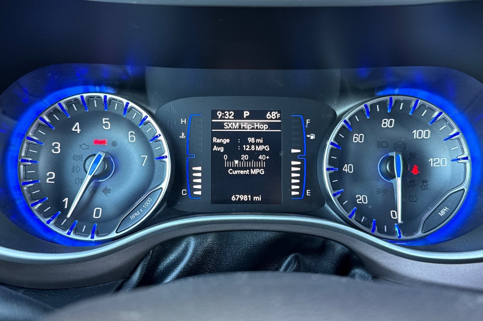 2021 Chrysler Voyager LXi photo 25