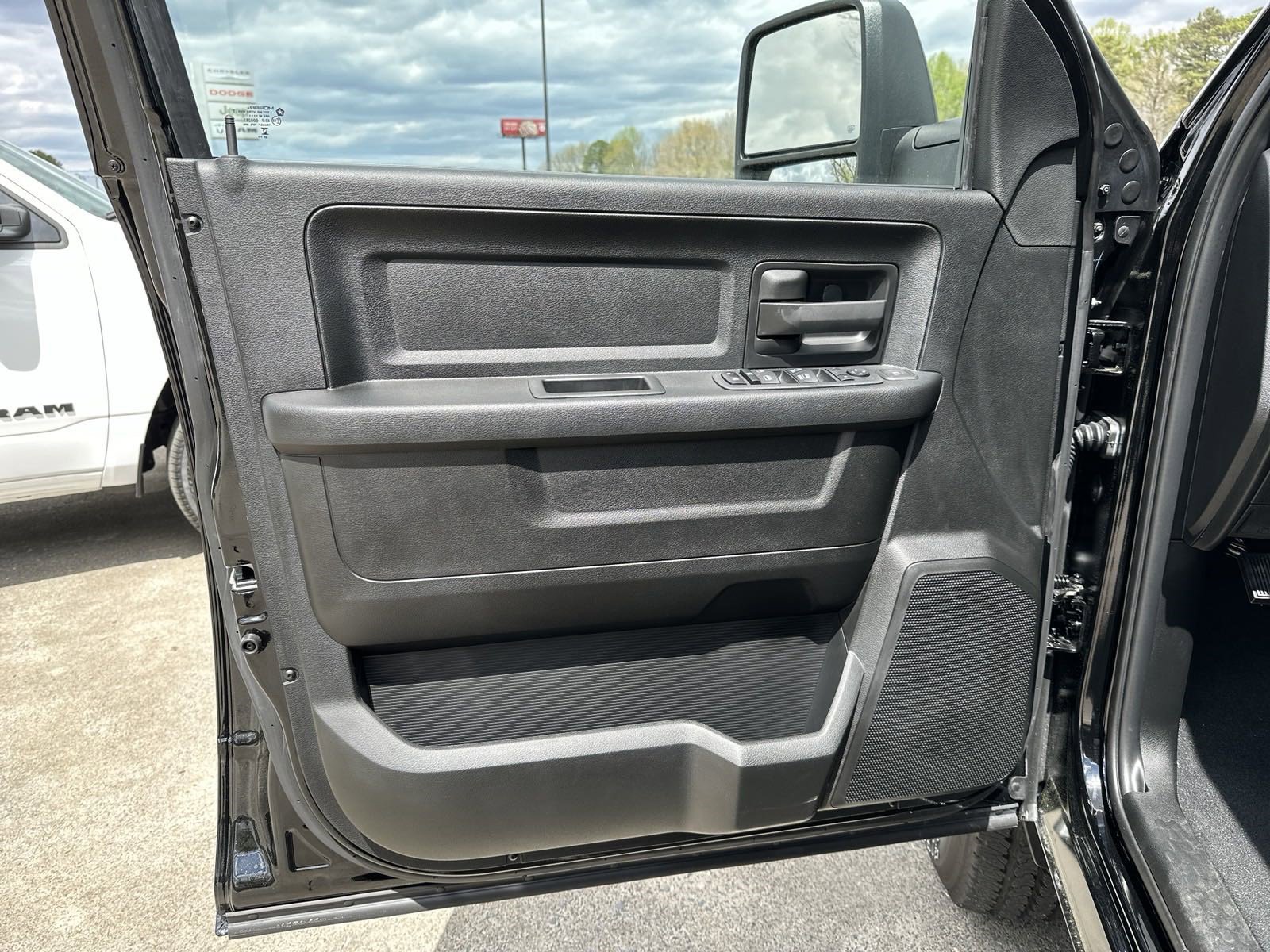 2024 Ram 2500 photo 10