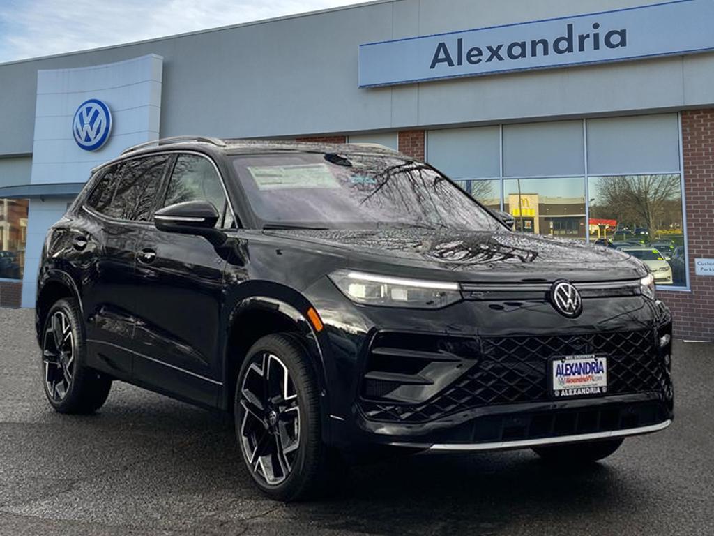 2026 Volkswagen Tiguan SEL R-LINE TURBO's photo