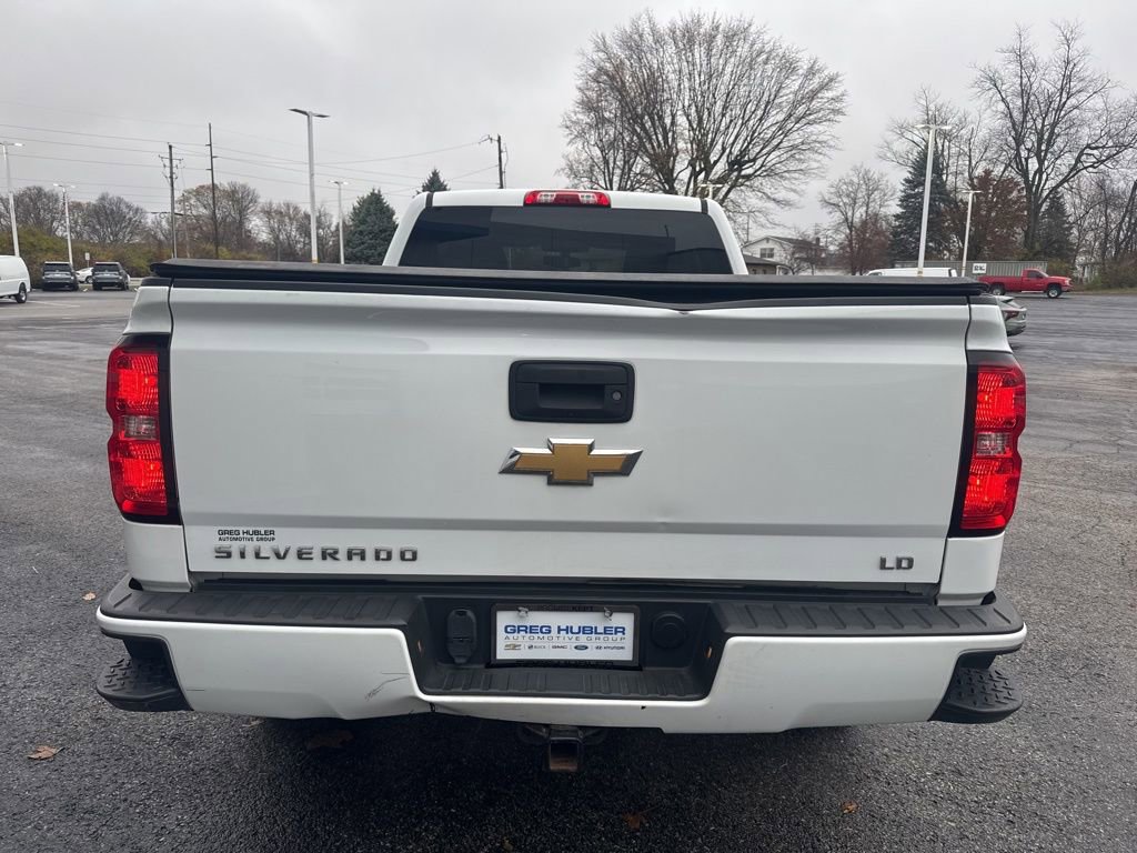 2019 Chevrolet Silverado 1500 Custom photo 4