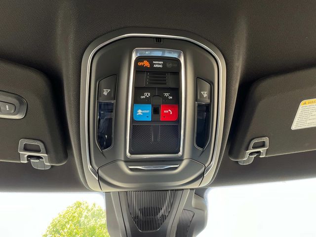 2025 Dodge Charger R/T photo 18