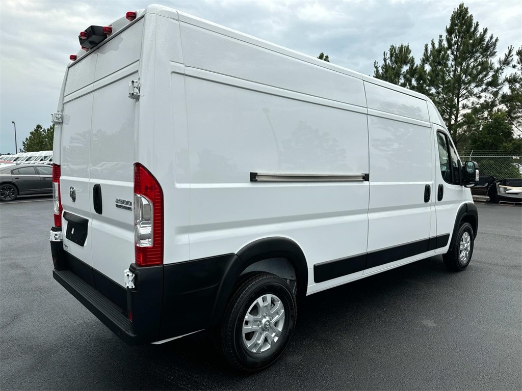 2024 Ram ProMaster 2500 Cargo Van photo 3