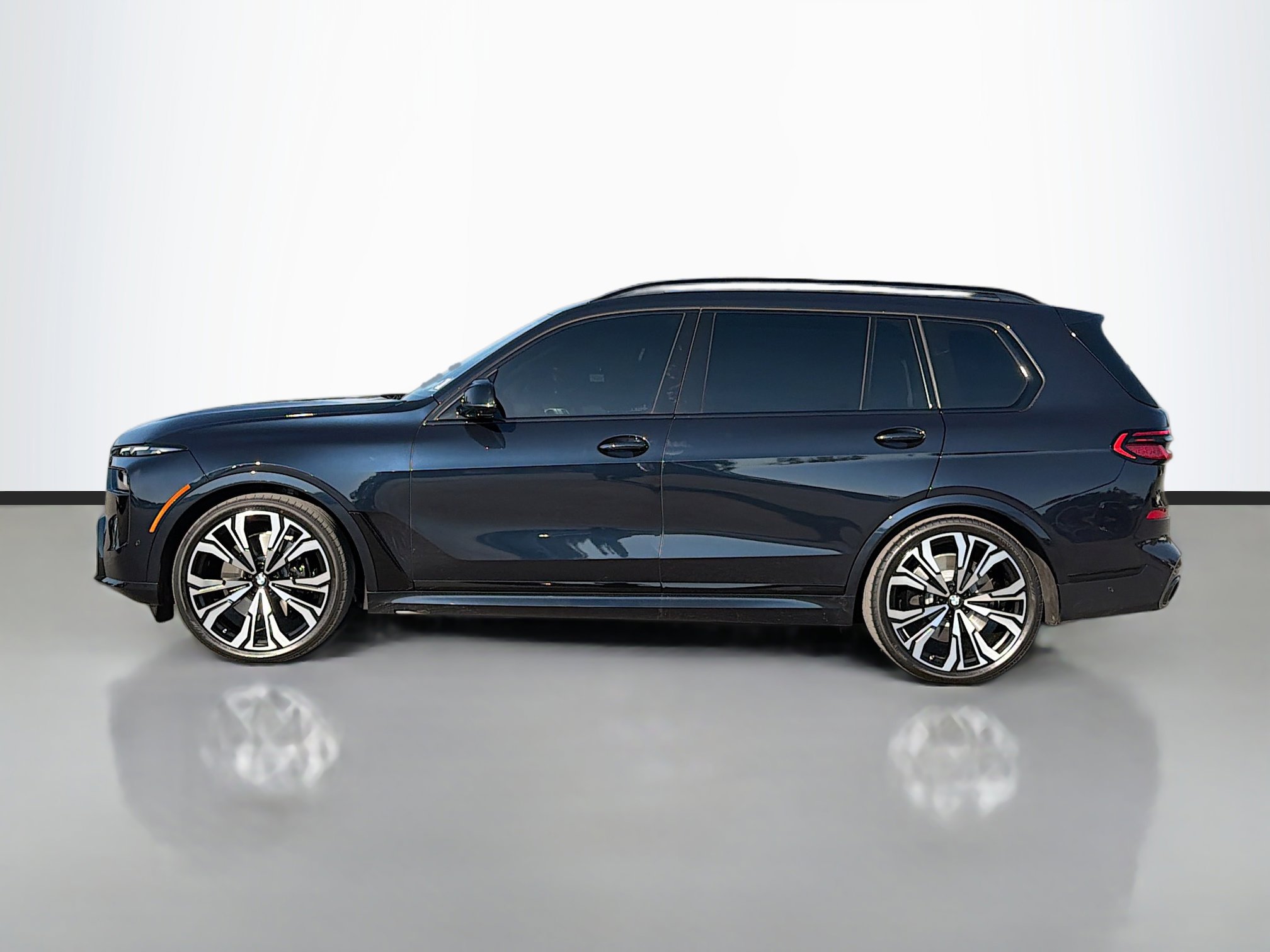 2026 Bmw X7 M60i photo 2
