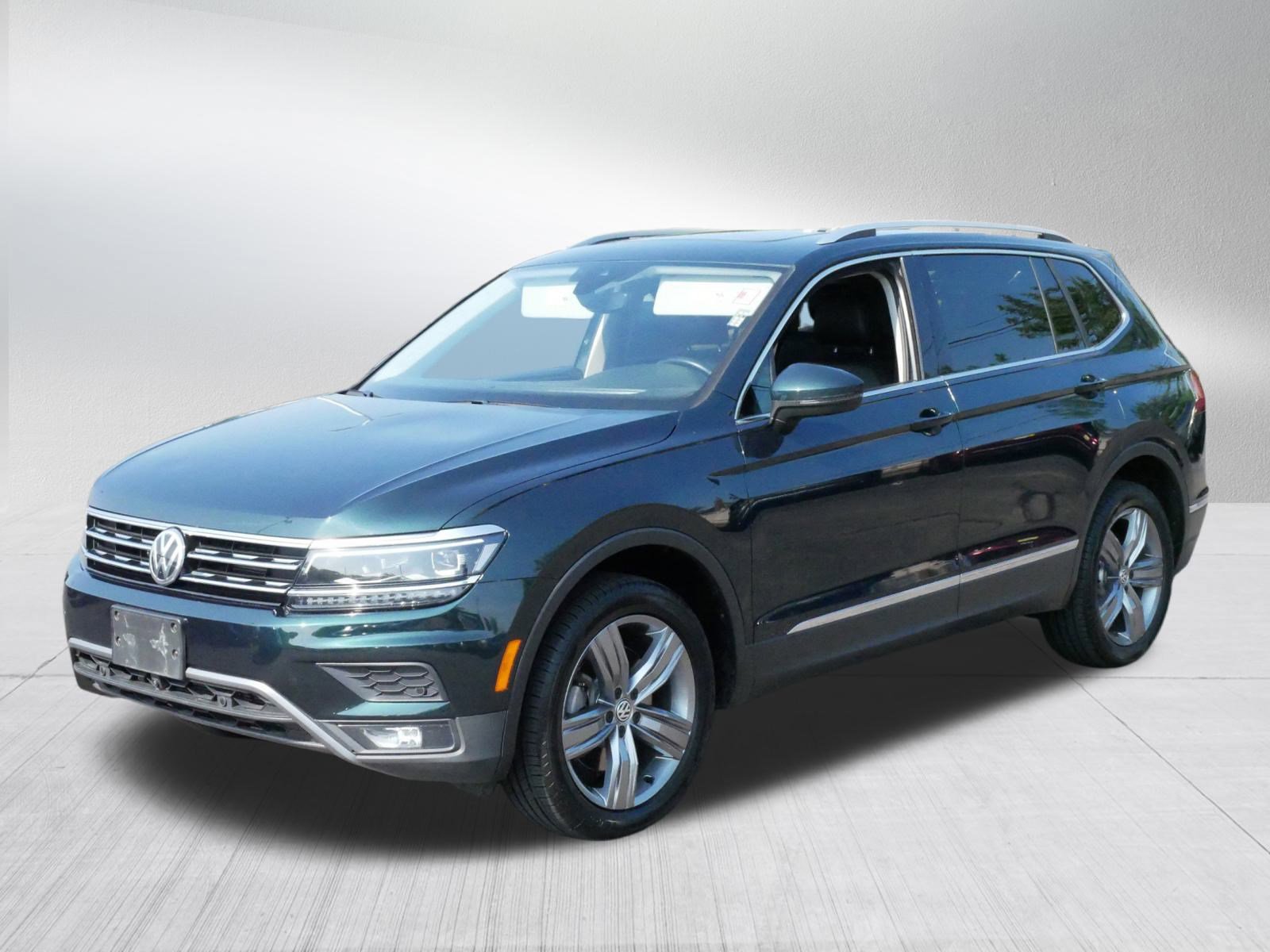 2018 Volkswagen Tiguan SEL Premium photo 3