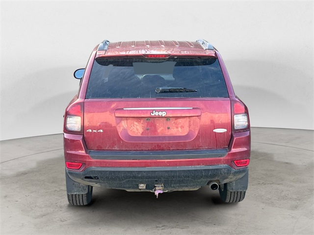 2014 Jeep Compass Latitude photo 3