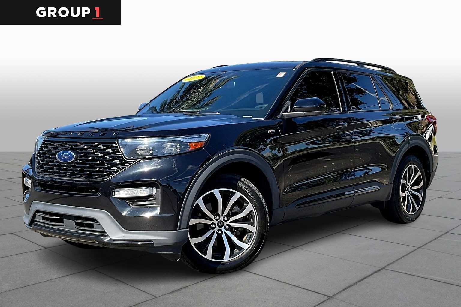 2022 Ford Explorer ST-LINE's photo