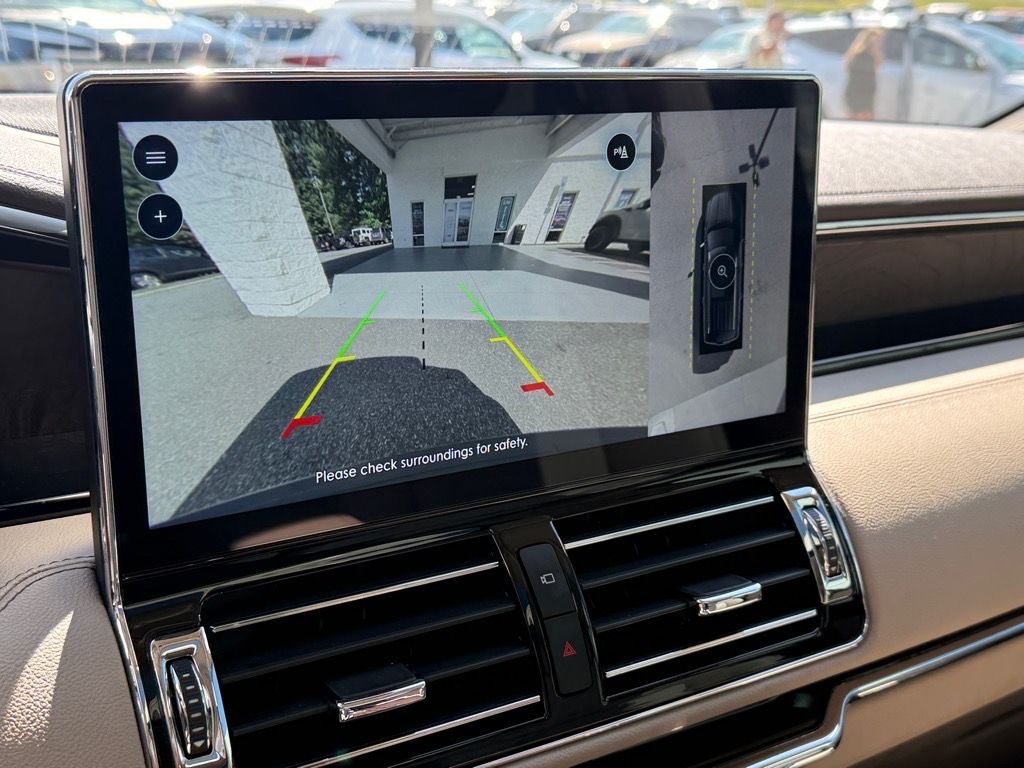 2024 Lincoln Navigator L Reserve photo 22