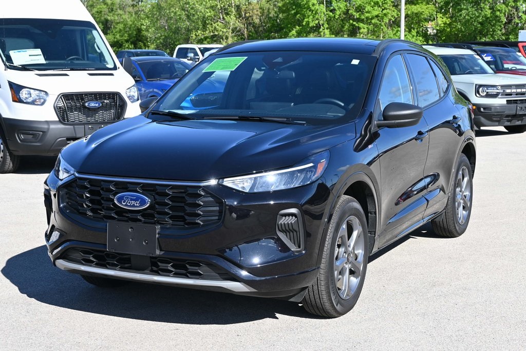 2024 Ford Escape ST-Line photo 4