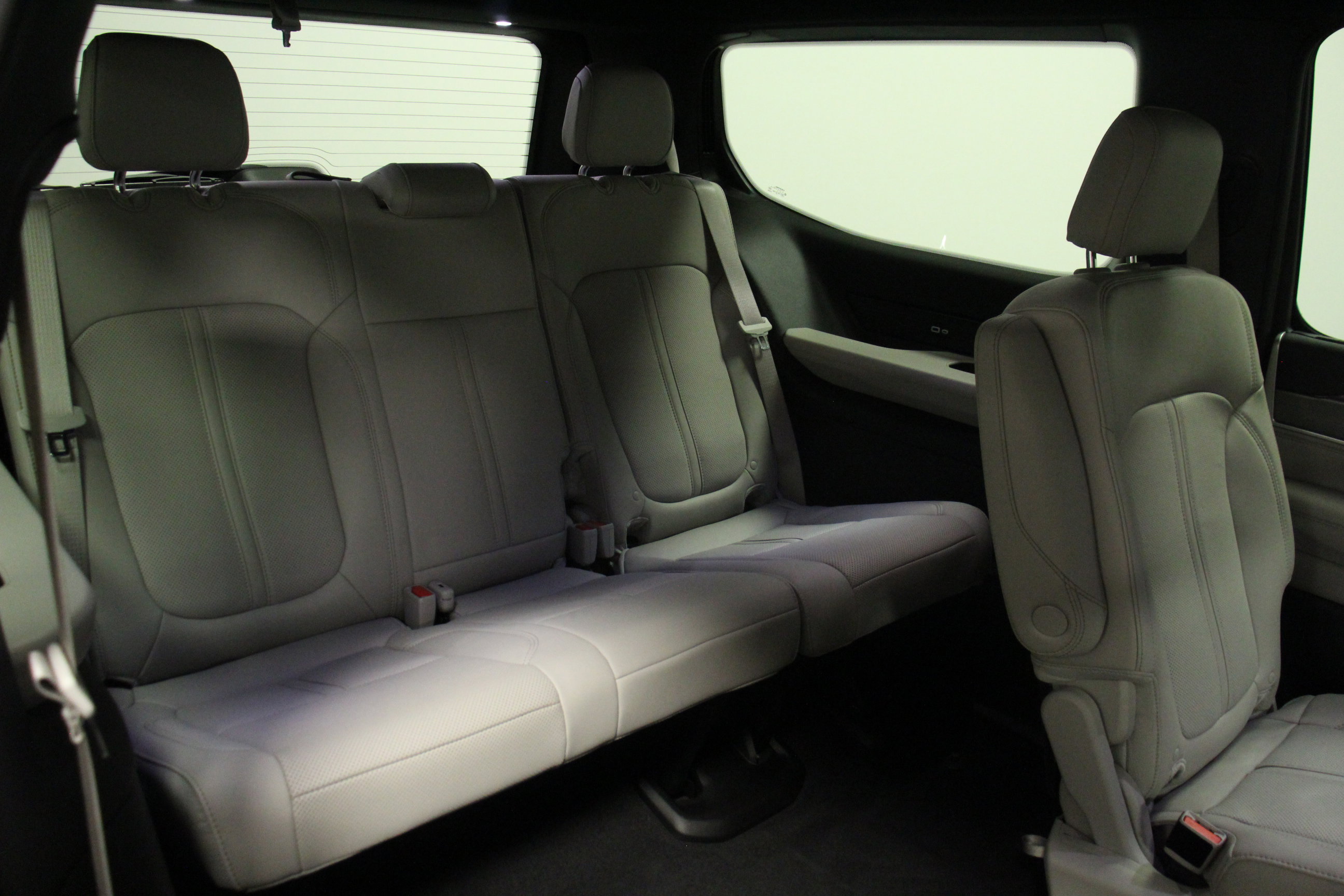 2025 Jeep Wagoneer Series III photo 13