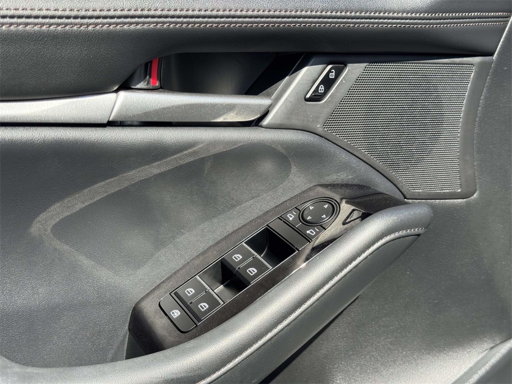 2025 Mazda Mazda3 2.5 Select Sport photo 25