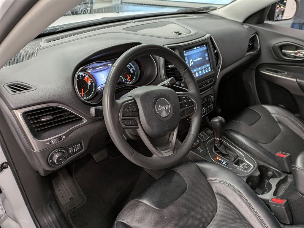 2022 Jeep Cherokee Latitude Lux photo 9
