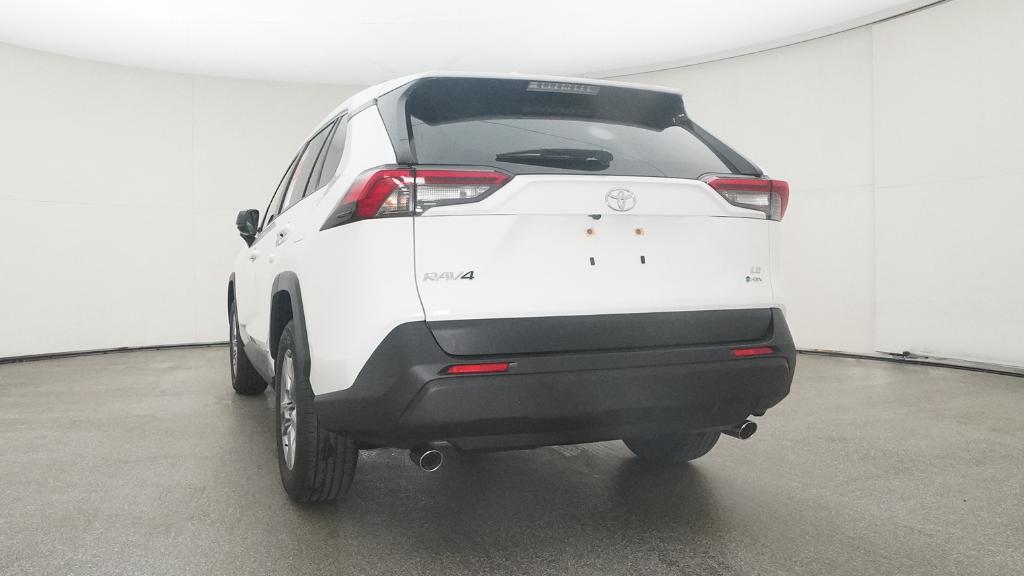 2025 Toyota RAV4 Hybrid LE photo 15