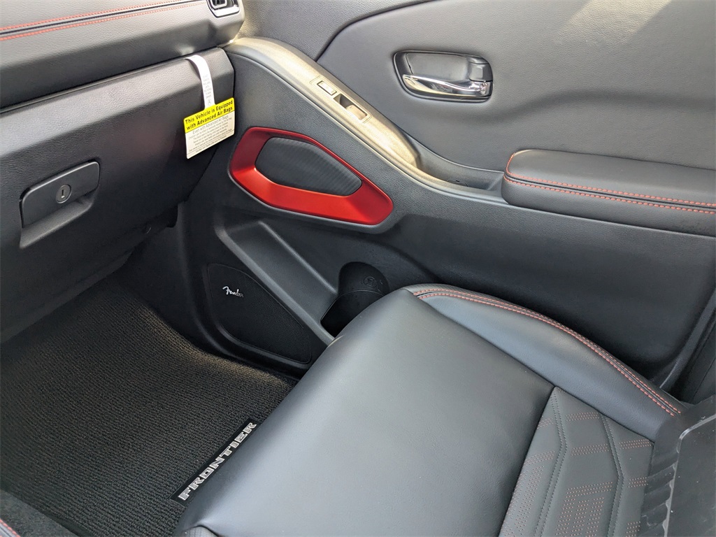 2025 Nissan Frontier PRO-X photo 18