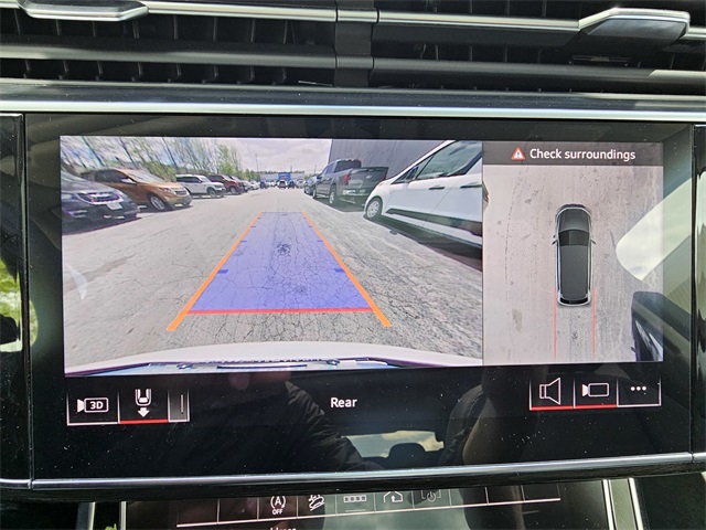 2024 Audi Q7 55 Premium Plus photo 32