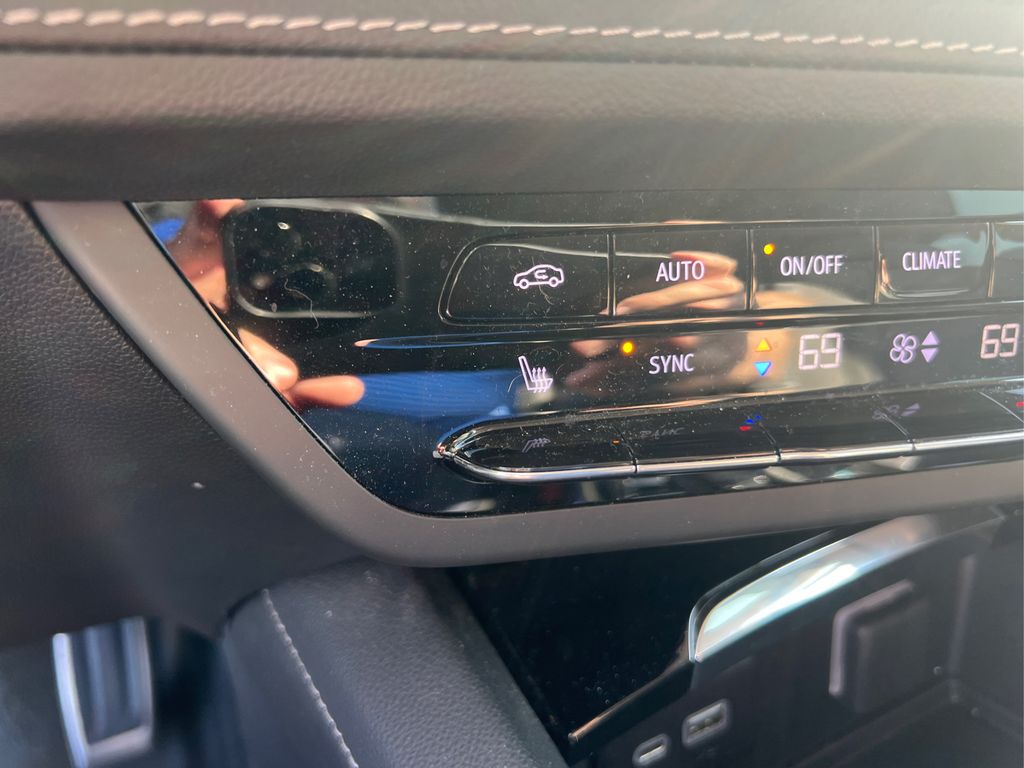 2023 Buick Envision Preferred photo 28