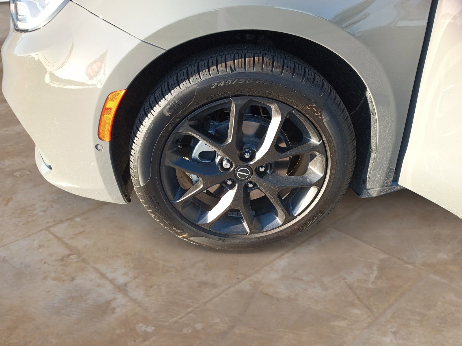 2025 Chrysler Pacifica Limited photo 26