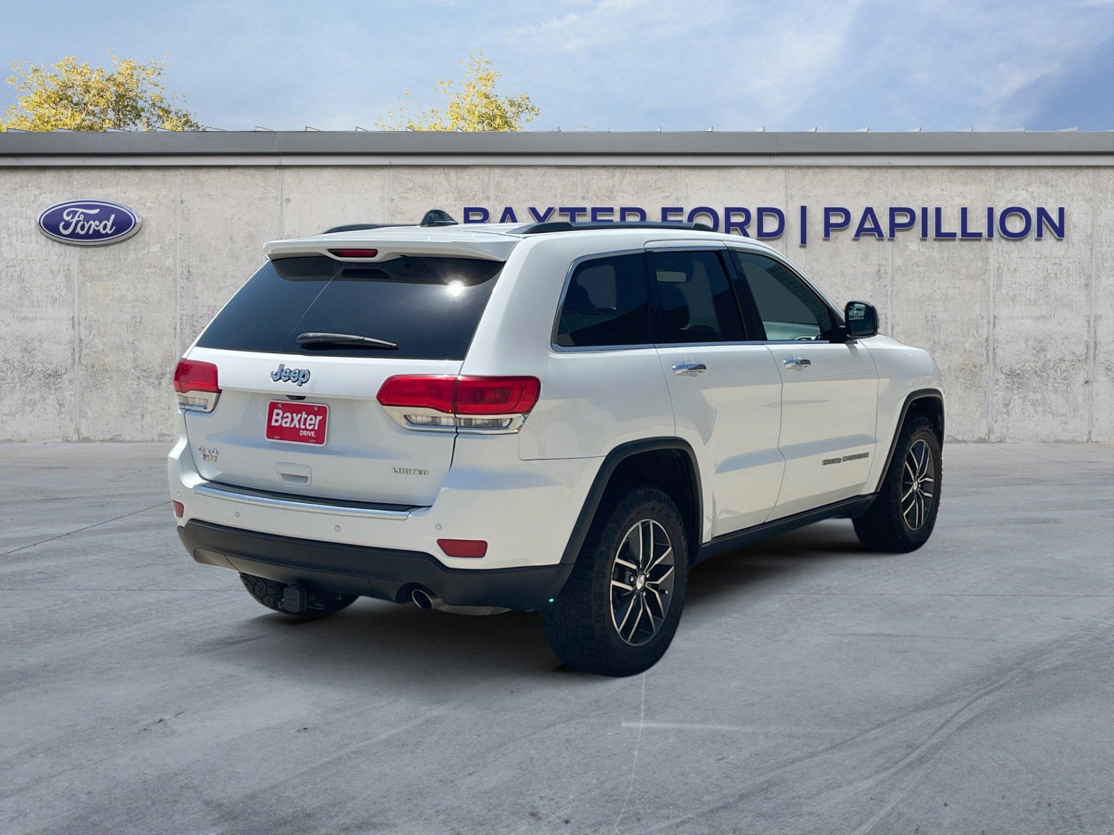 2017 Jeep Grand Cherokee Limited photo 4