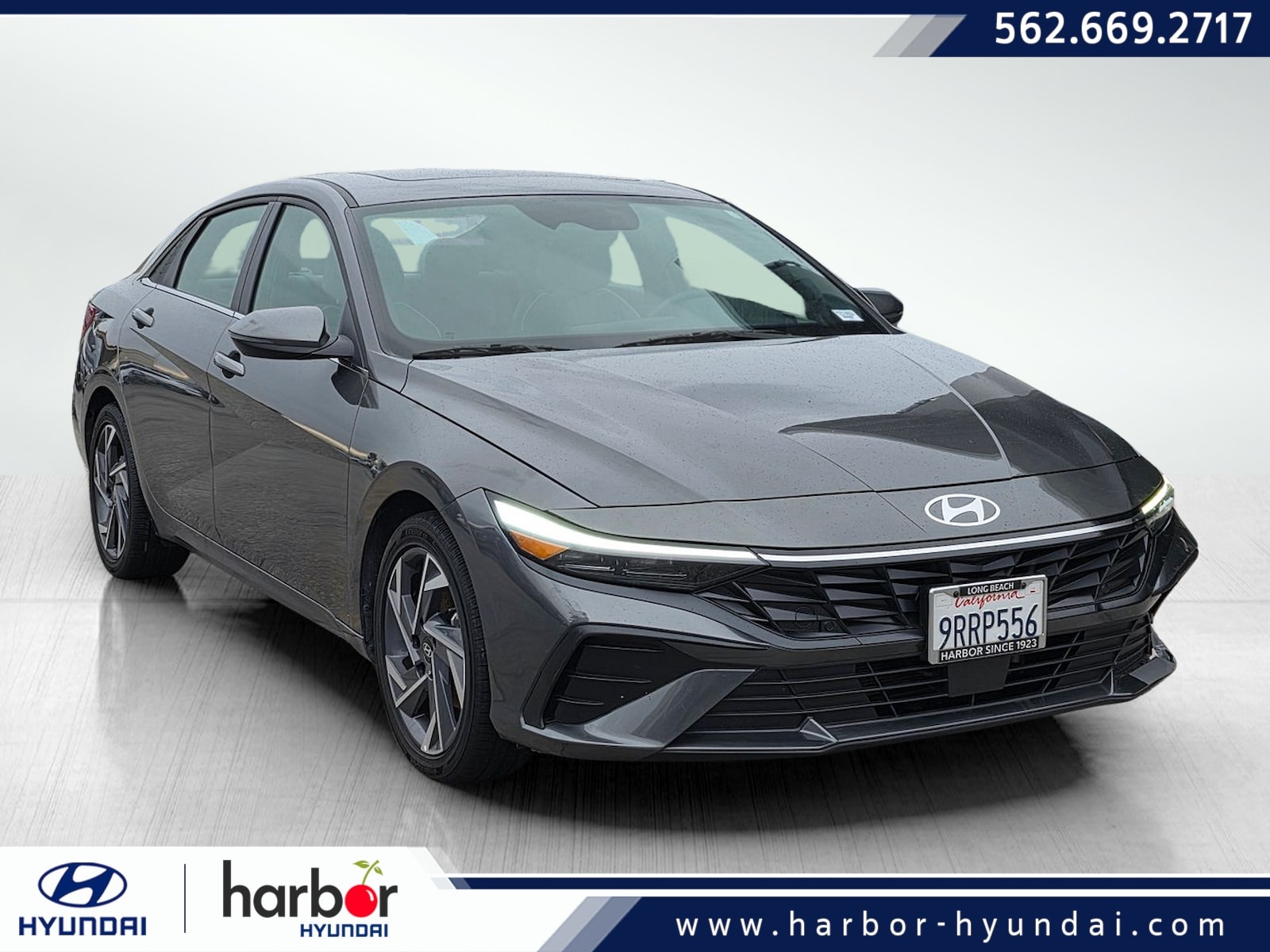 2025 Hyundai Elantra Limited's photo