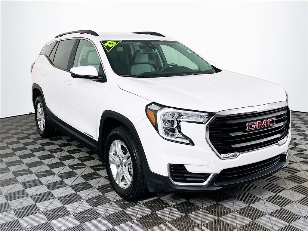 2023 GMC Terrain SLE's photo
