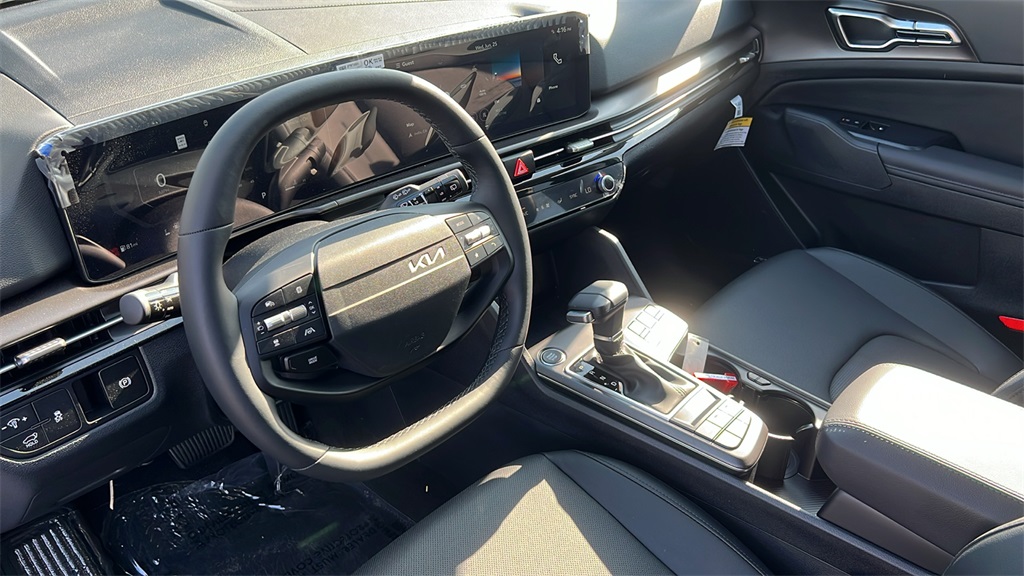 2026 Kia Sportage SX photo 15