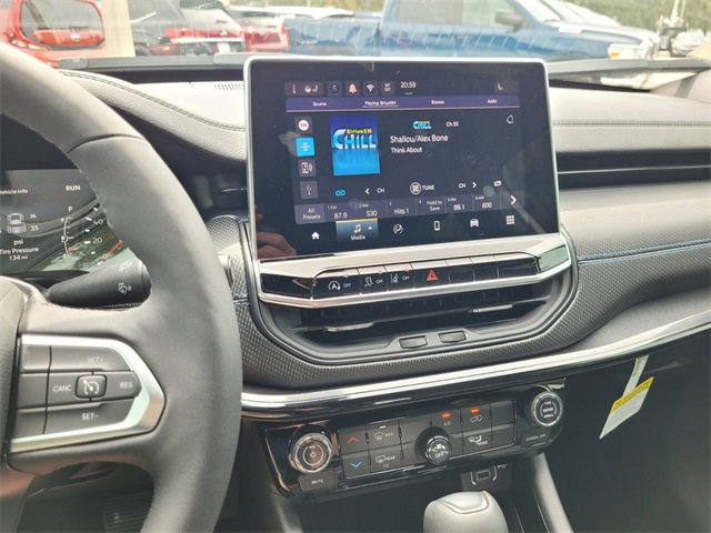 2025 Jeep Compass Latitude photo 14
