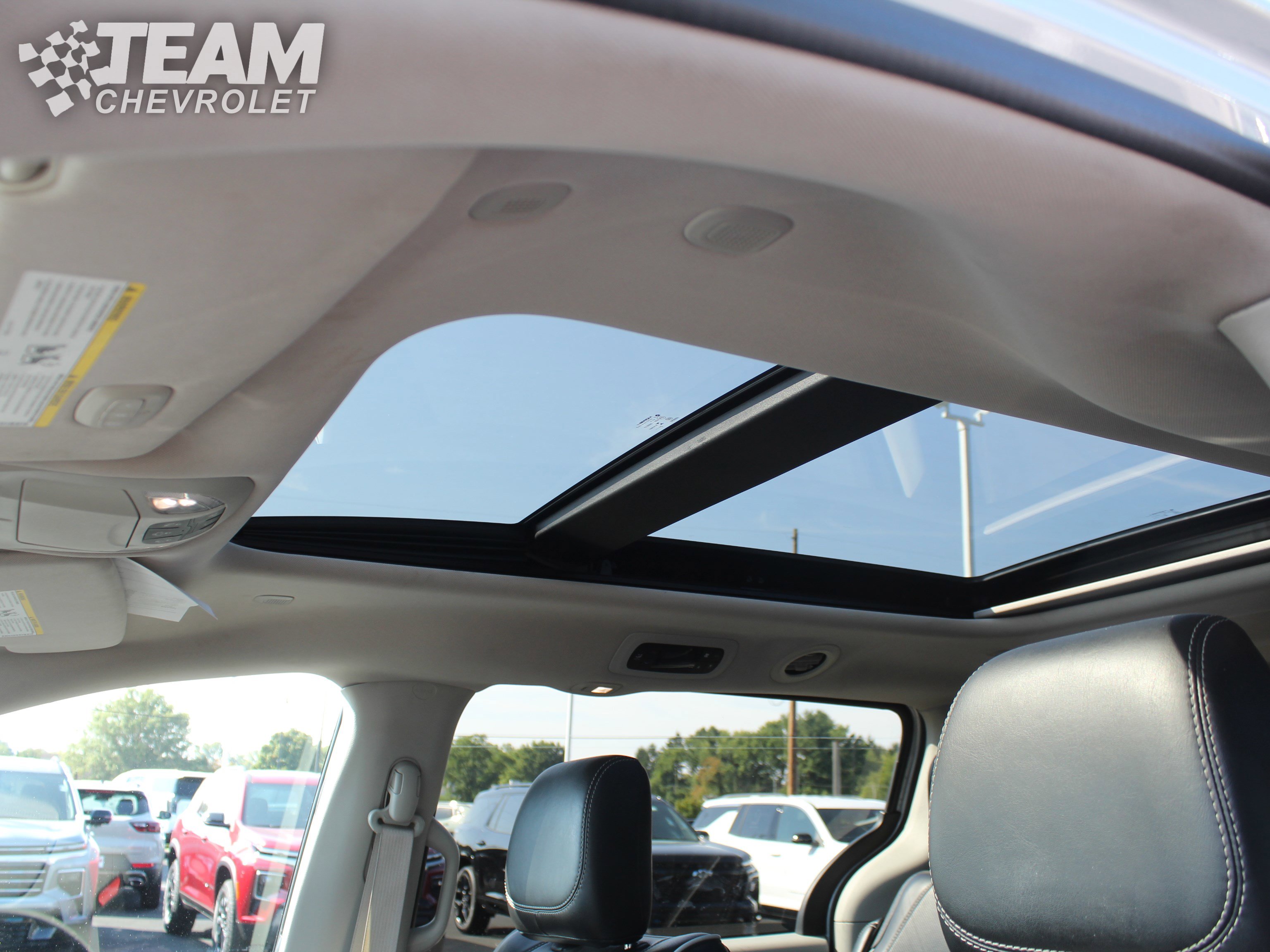 2022 Chrysler Pacifica Hybrid Limited photo 12