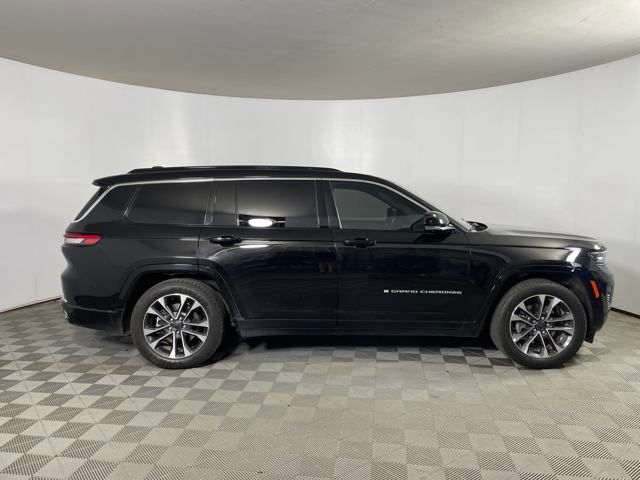 2024 Jeep Grand Cherokee Overland photo 3