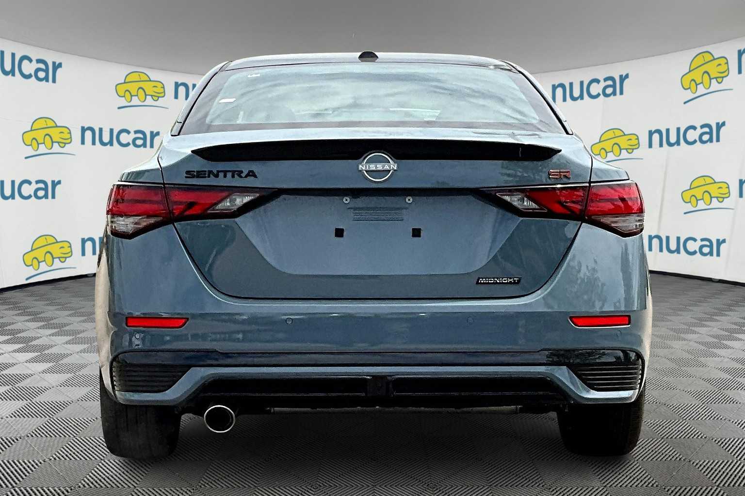 2025 Nissan Sentra SR photo 5
