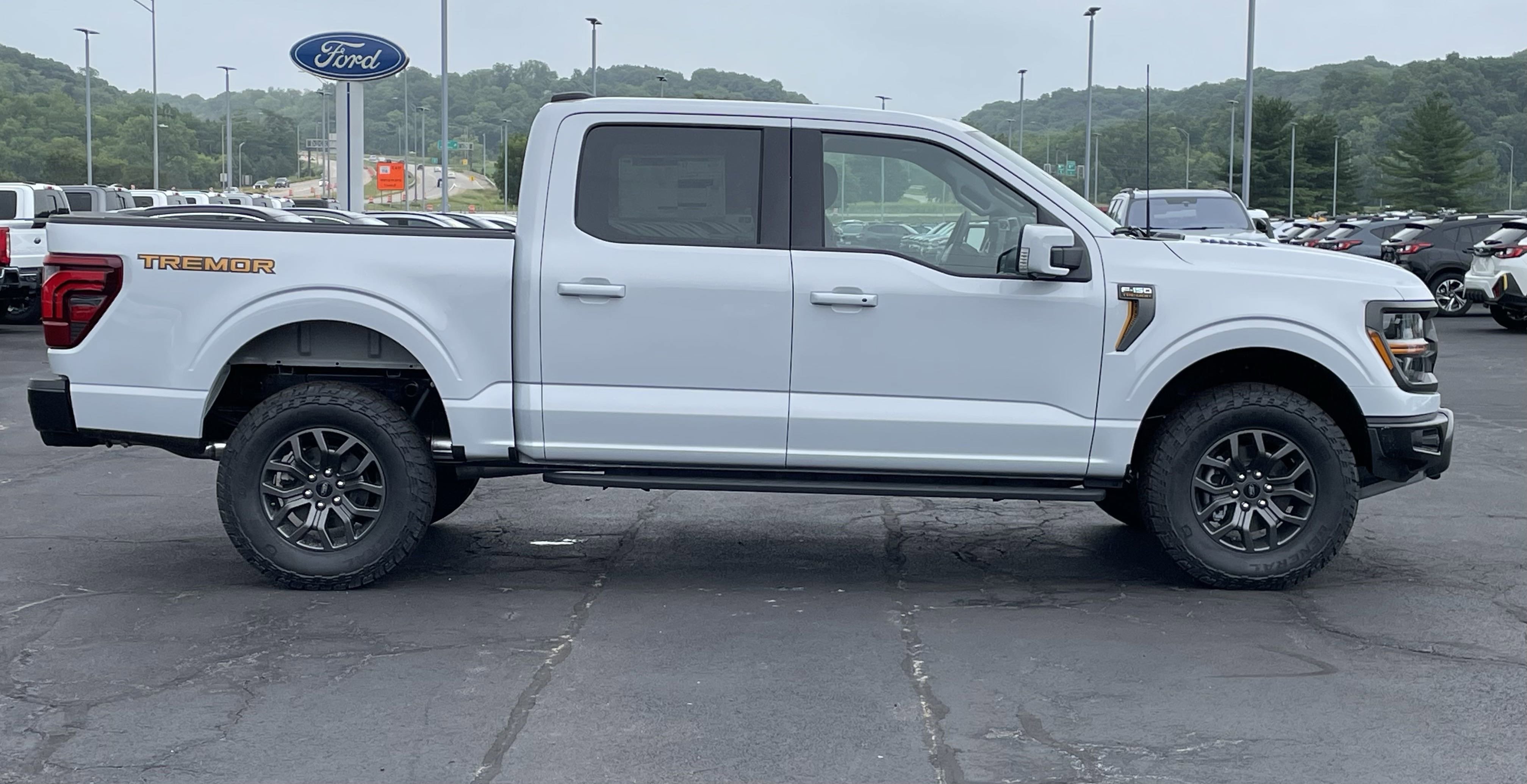 2025 Ford F-150 Tremor photo 2