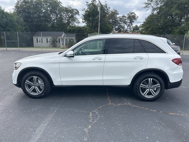 2022 Mercedes Benz GLC 300 photo 2