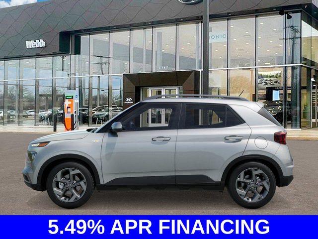 2025 Hyundai Venue SEL photo 2