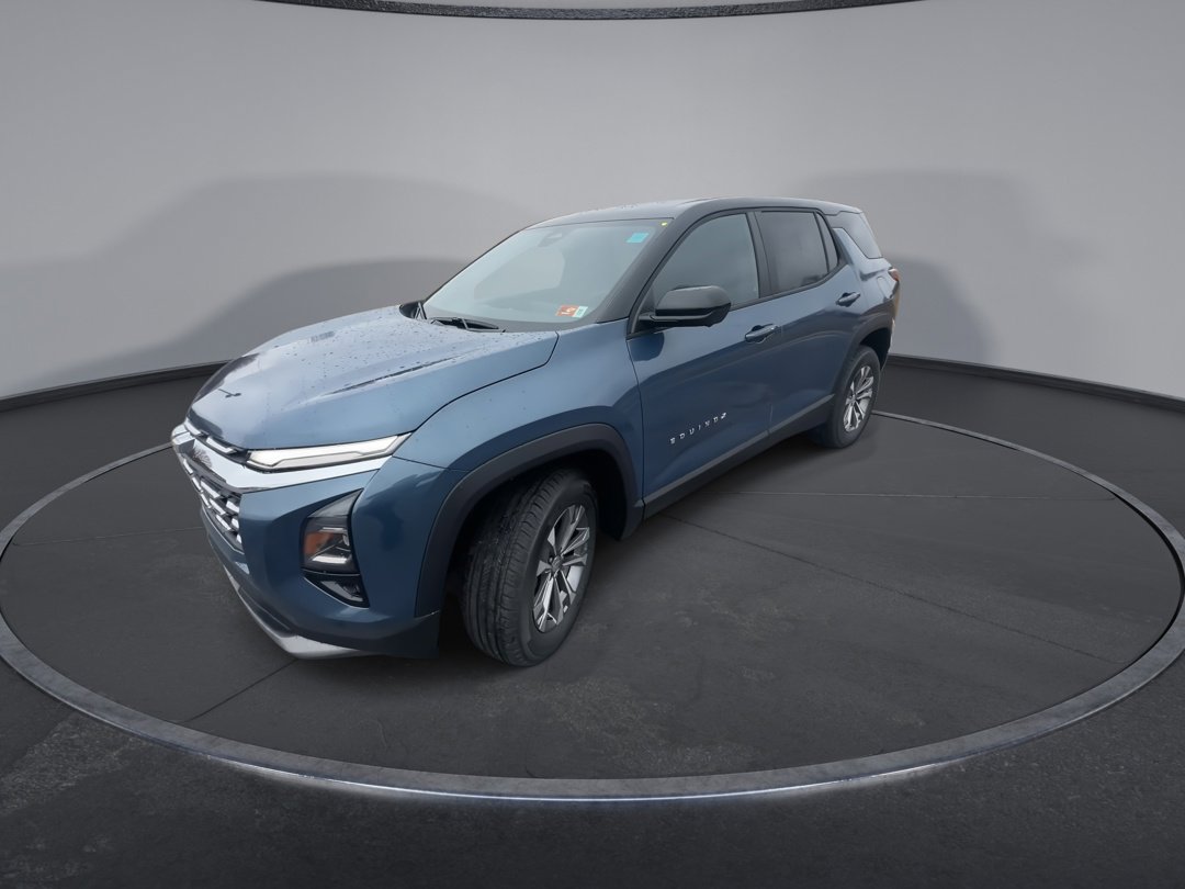 2026 Chevrolet Equinox LT photo 4