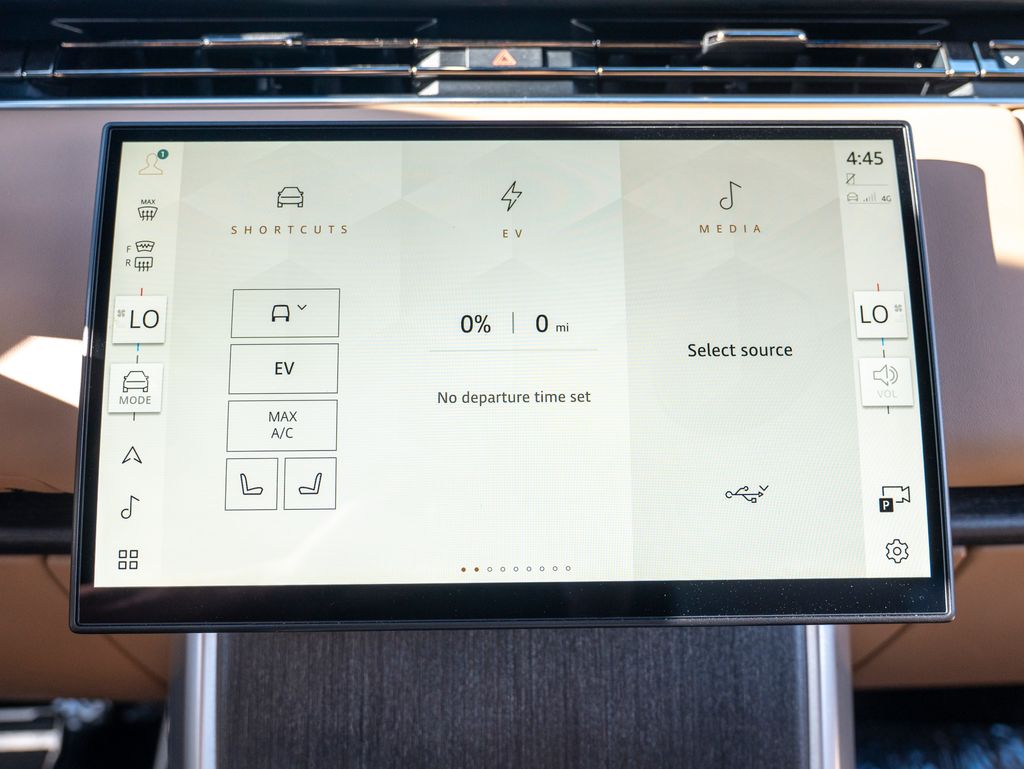 2025 Land Rover Range Rover SE photo 21