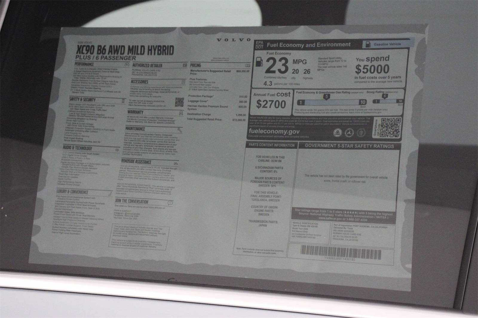 2026 Volvo XC90 Plus Black Edition photo 14