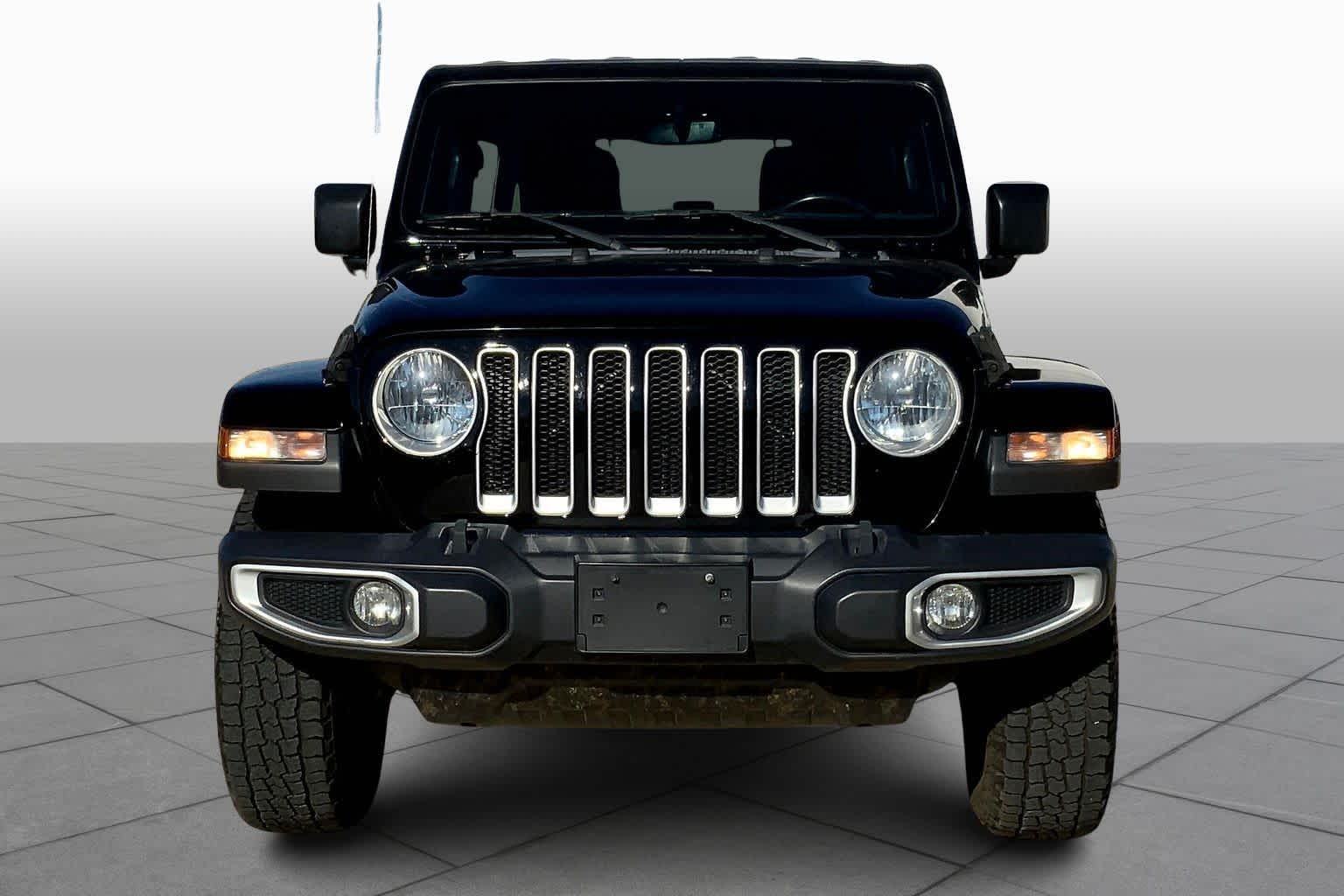 2019 Jeep Wrangler Unlimited Sahara photo 3