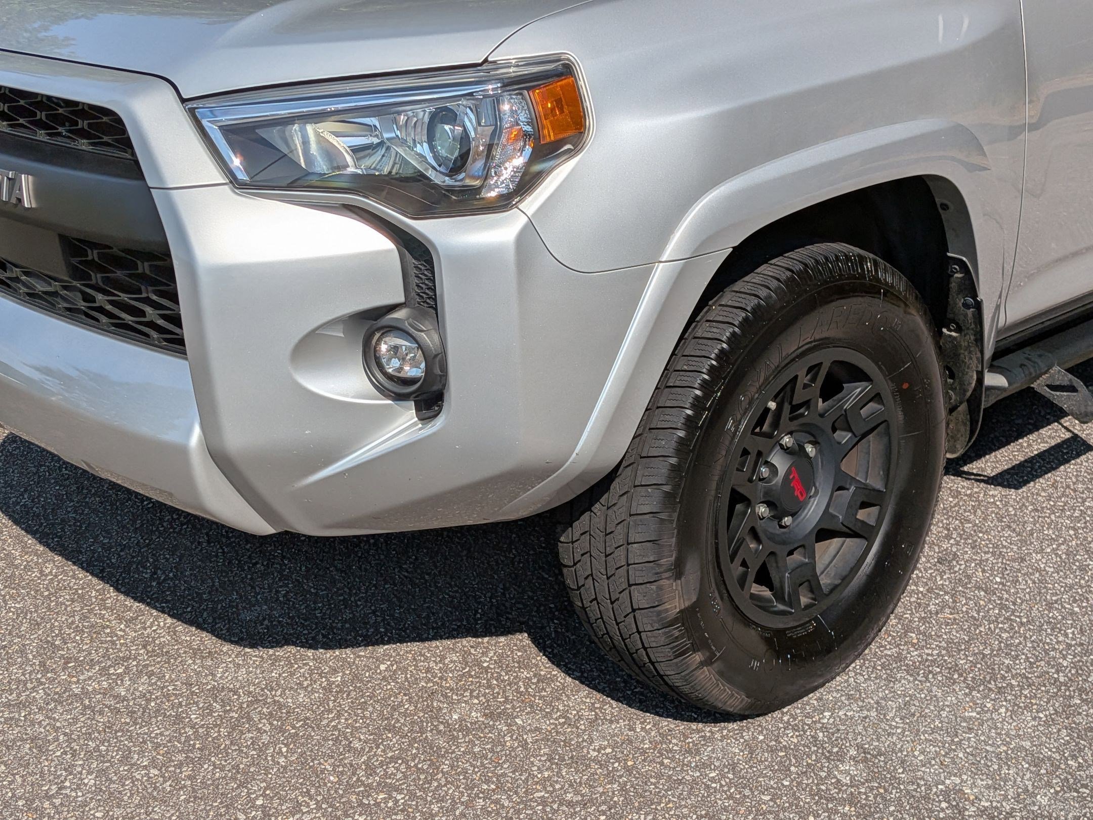 2022 Toyota 4Runner SR5 Premium photo 9