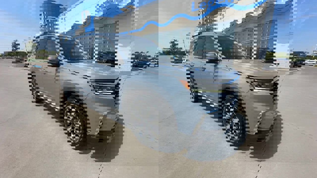 Certified 2023 Honda Pilot Elite with VIN 5FNYG1H89PB001206 for sale in Kansas City