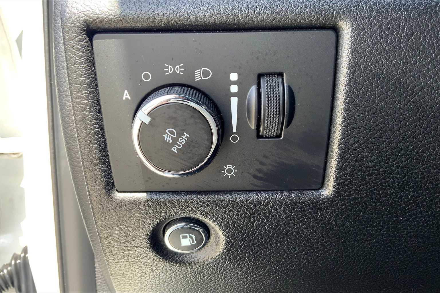 2020 Jeep Grand Cherokee Limited photo 28