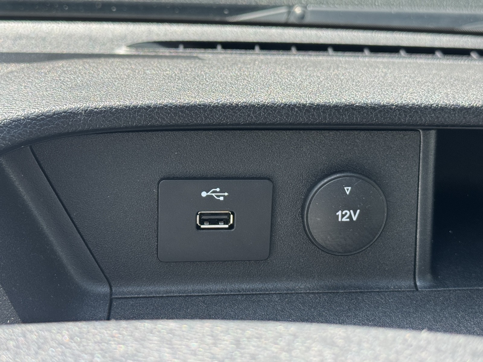 2022 Ford Transit photo 17