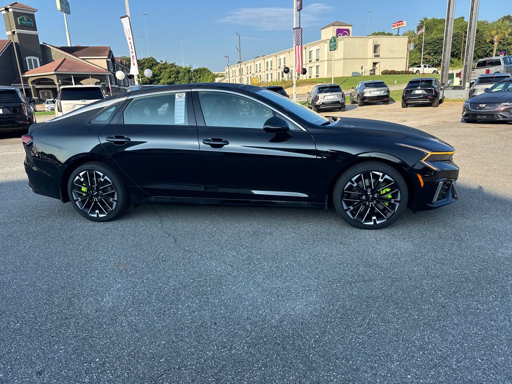 2026 Kia K5 GT photo 2