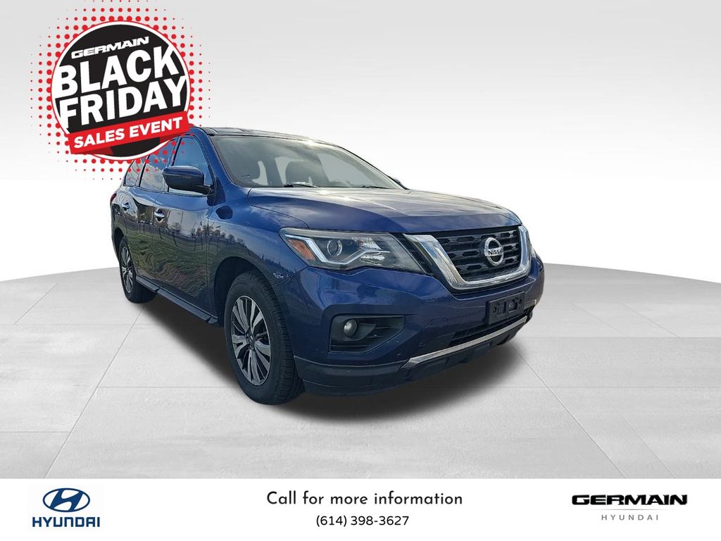 2018 Nissan Pathfinder SV