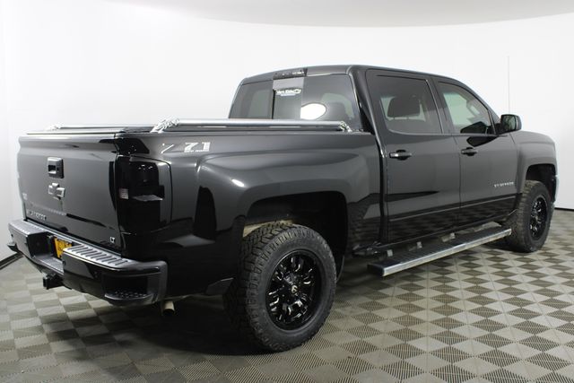 2018 Chevrolet Silverado 1500 LT photo 4