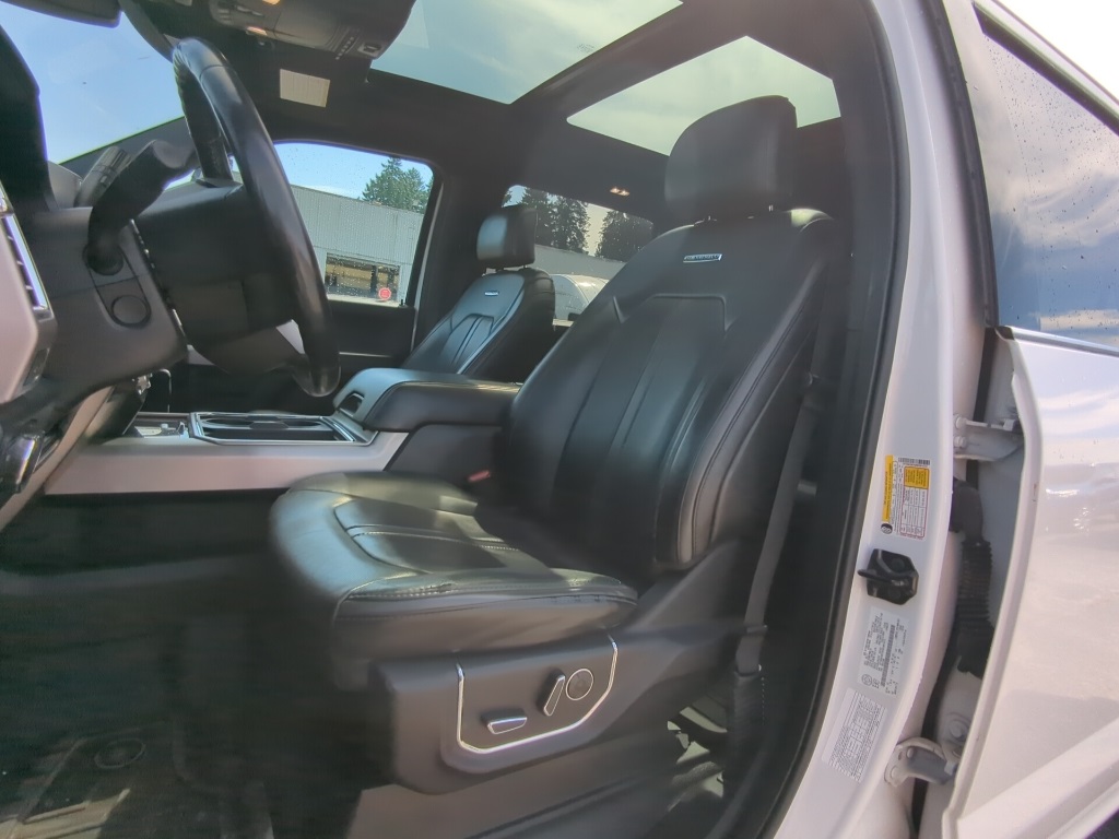 2017 Ford F-350 Platinum photo 13