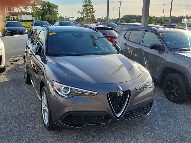 2020 Alfa Romeo Stelvio Ti Sport photo 3