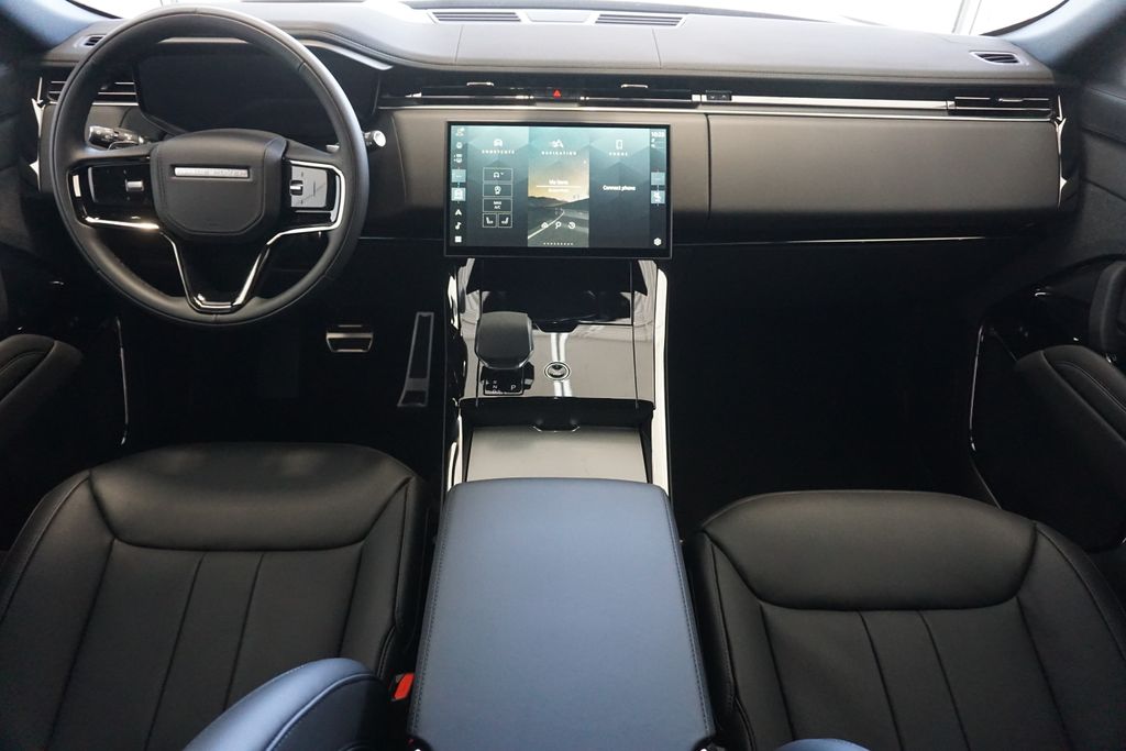 2025 Land Rover Range Rover Sport SE photo 10