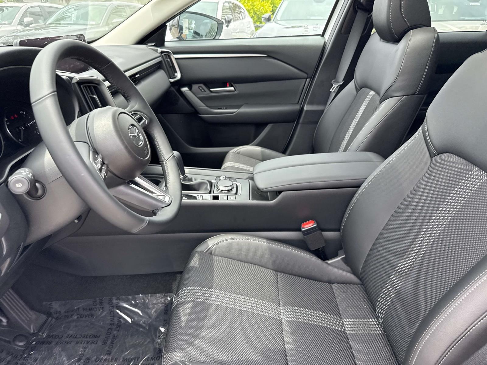 2025 Mazda CX-50 2.5 S Premium photo 9